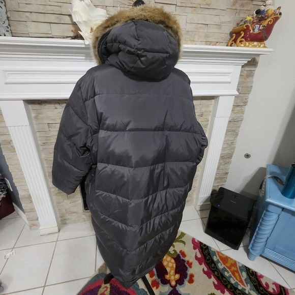 MICHAEL Kors steel Grey maxi long Faux fur hooded puffer coat plus size 2X new!! - Picture 4 of 11